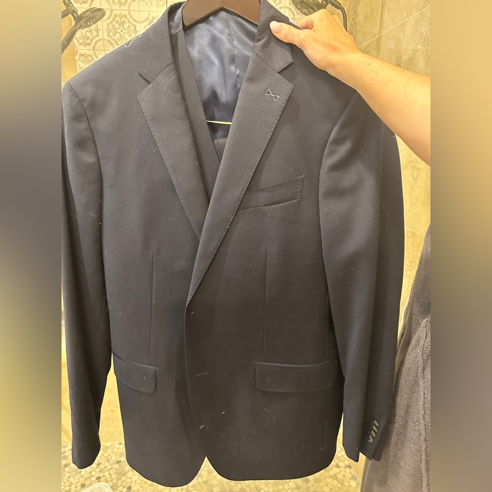 Navy Men’s Suit (Nordstrom) 44 Jacket, 37 Pants